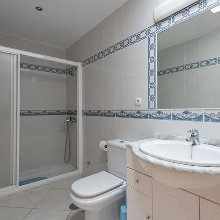 Holiday home Spacious 2br Bungalow Private Solarium & Pool